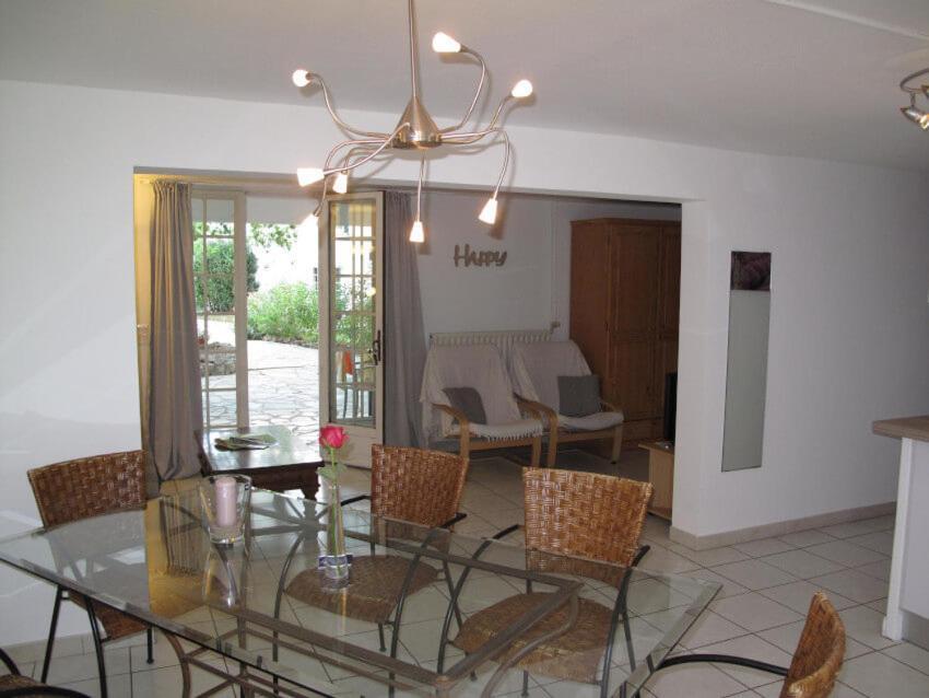 Residence Miro, Gites Avec Piscine Chauffee Et Tennis Les Arcs-sur-Argens Exterior foto